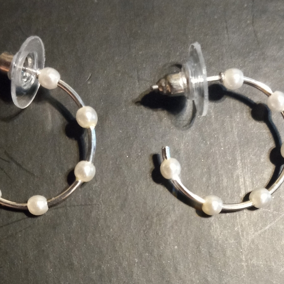 🦋 New Listing 🦋 J.Jill earrings - Picture 4 of 5